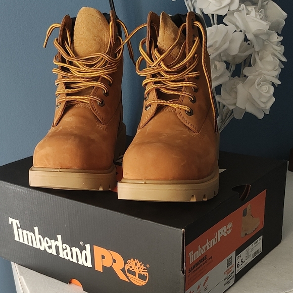 Disney Christmas 2025 Lil Rin Rin Plush Badge Red New